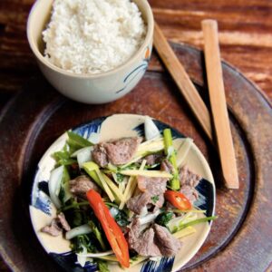 7.2. Bò Xào Cần Tỏi, Gừng Quê