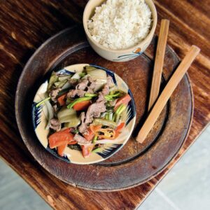 7.4. Bò Xào Dưa Chua